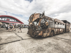 Let It Roll.
