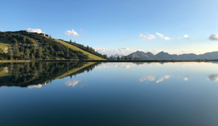 Rakouské jezero Schlafkogel see.