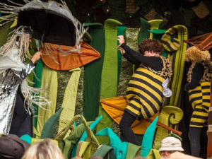 Festival bude slavnostně zahájen v pátek 10. srpna od 13 hodin a potěší všechny milovníky loutek, divadla, hudby, baletu, nového cirkusu, výtvarného i jiného umění a hlavně kvalitní zábavy.