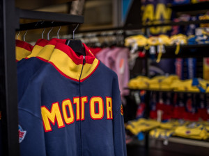 Na fanoušky Motoru čeká nová kolekce oblečení od světoznámé značky Kappa