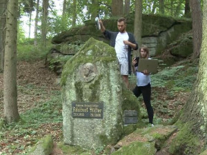 Studenti VŠTE vytvářejí kopii Stifterova obelisku pomocí 3D technologií. Ze zmenšenin by mohla být památka pro turisty.