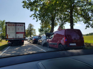 Tři dopravní nehody uzavřely silnici 603 mezi Chotýčany a Borkem.