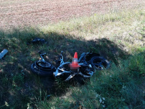 Tragická nehoda motorkářů u Hluboké nad Vltavou.