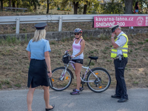 Dopravně preventivní akce zaměřená na cyklisty v Českých Budějovicích.