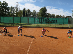 Tenisový klub LTC Tonstav - Service České Budějovice pořádá v úterý 4. září od 17:00 hodin nábor dětí narozených v letech 2010 až 2013.