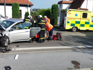 Při dopravní nehodě ve Volyni se zranilo pět lidí.