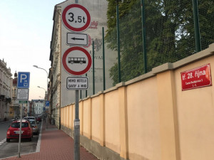 Dodatkové značky ve třídě 28. října.