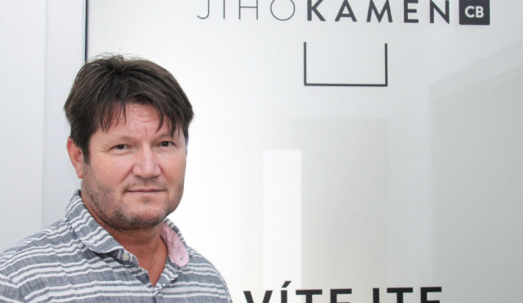 Roman Komrska z českobudějovického kamenictví Jihokámen CB.
