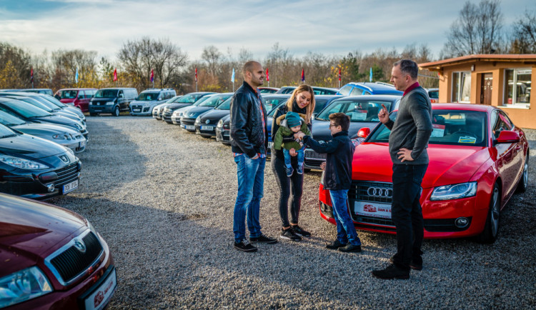 Autocentrum Dan a Syn.