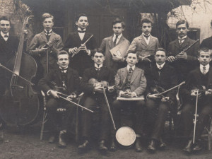 O historii budějckého gymnázia vypráví nový výstava v Jihočeském muzeu