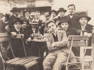 O historii budějckého gymnázia vypráví nový výstava v Jihočeském muzeu