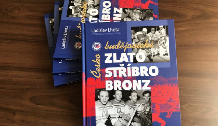 K devadesátce budějckého Motoru vychází luxusní kniha. Jsou v ní mnohé unikáty .