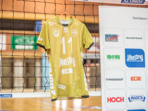 Vedení volejbalového klubu VK Jihostroj České Budějovice uspořádalo tradiční předsezonní tiskovou konferenci a odtajnilo cíle pro extraligovou sezonu. Představilo i dresy.