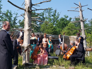 Jihočeská filharmonie natočila klip v Jihočeské zoo Hluboká nad Vltavou.