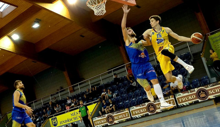 Jindřichohradečtí basketbalisté si připsali další výhru. S přehledem porazili Vyšehrad