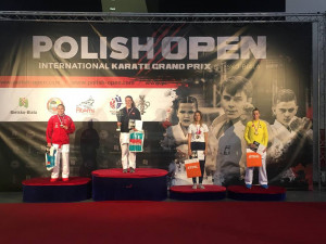 Budějcké karatistky bodovaly v Polsku. Hned tři si vezou domů medaile