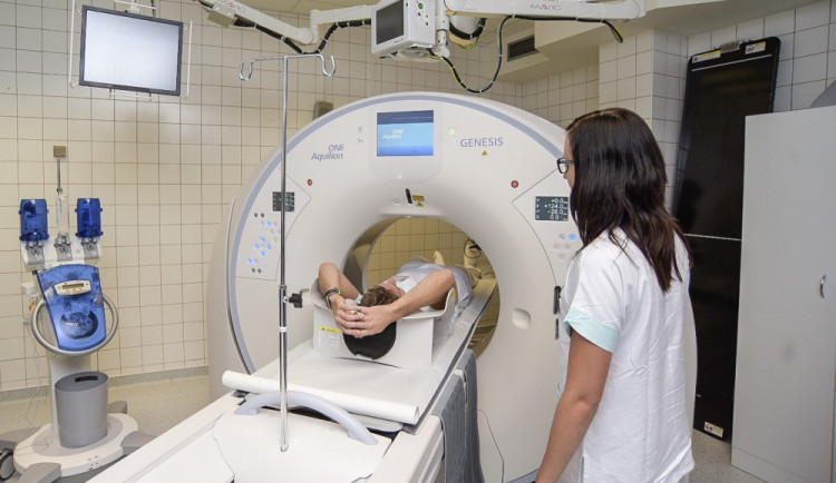 Radiologické oddělení budějcké nemocnice používá nový CT skener