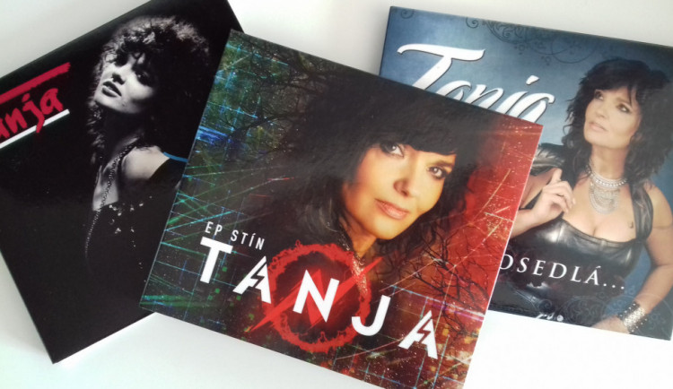 RECENZE: Nové EP Stín dokazuje, že si zpěvačka Tanja užívá povedený comeback