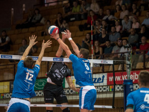 První domácí zápas letošní sezony hráči Jihostroje zvládli.