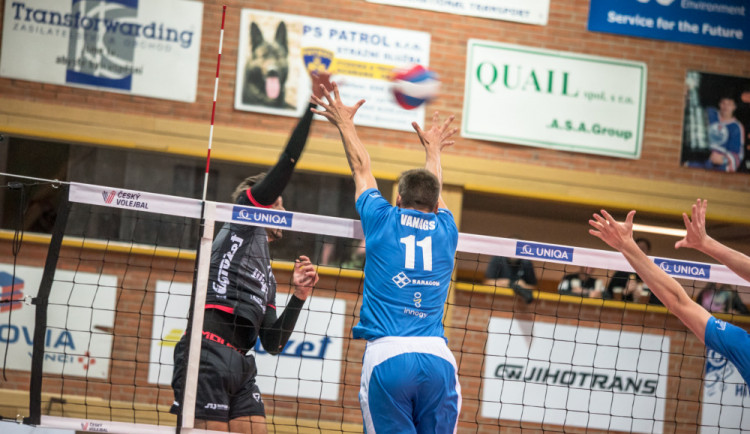 První domácí zápas letošní sezony hráči Jihostroje zvládli.