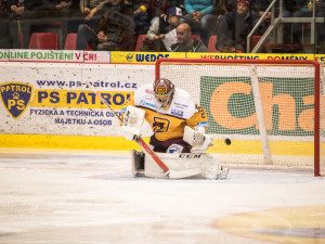 Motor slaví výhru.