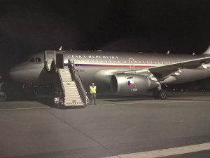 Vojenský speciál přivezl do vlasti ostatky padlého vojáka