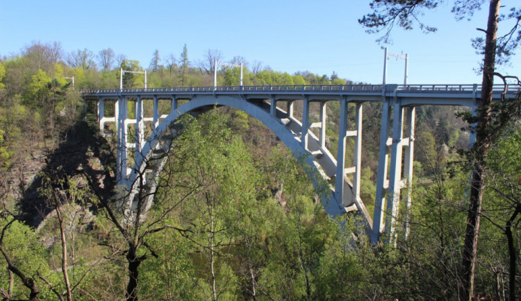 Unikátní most v Bechyni oslaví devadesátiny