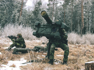 Strakoničtí vojáci budou na cvičení v Norsku chránit vzdušný prostor protiletadlovými raketovými komplety RBS-70. Autor: Jana Samcová