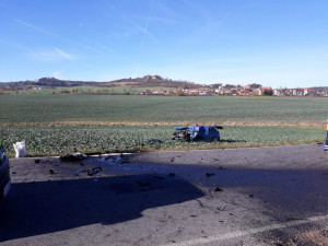 Tragickou nehodu u Zlivice na Písecku nepřežili dva lidé. Další tři jsou těžce zraněni