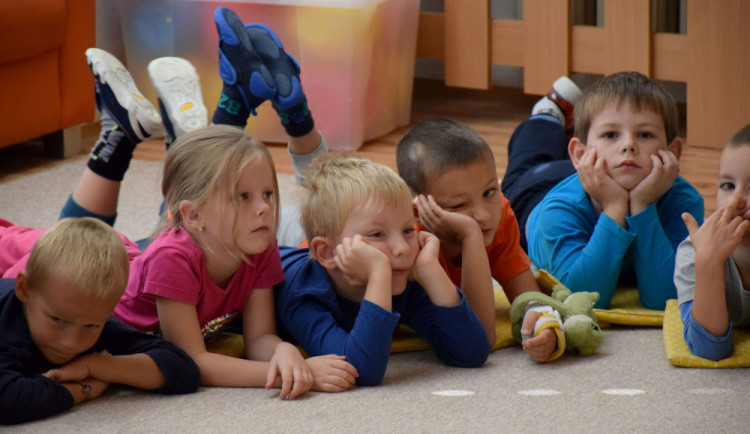 Děti se v budějcké školce učí odpočívat