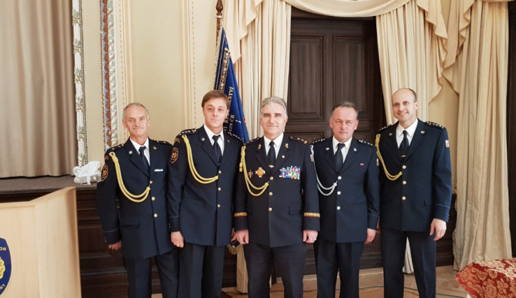 Jihočeští hasiči dostali ve Zbirohu nejvyšší ocenění