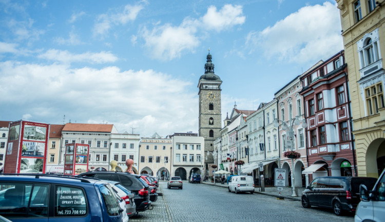 Na počest válečných veteránů se rozezní zvony z Černé věže