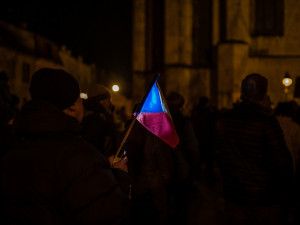 I v Budějcích si lidé připomněli Den boje za svobodu a demokracii