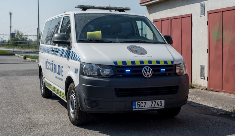 V Budějcích opět řádili podvodníci. Policie radí, jak poznat falešnou sbírku