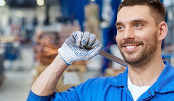 Hauser nabídne zkušeným zámečníkům 45 tisíc korun