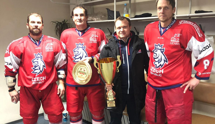 Čeští hokejisté si zahráli proti Tatarstánu, do zápasu nastoupil i prezident