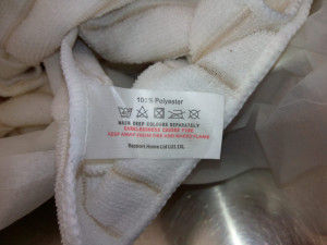 Na místě našla policie několik utěrek, které mohou s případem souviset.