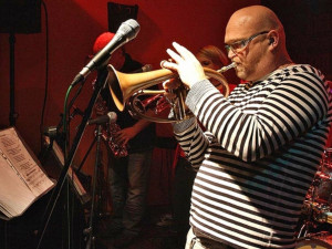 HE band chystá ve Slavii pořádnou vánoční party