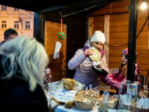 Ochutnejte polévku od JCI South Bohemia. Koupí podpoříte budějcké Auticentrum