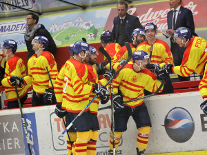 Poprvé v sezoně se trefil útočník Roman Přikryl. Spolu s ním slavila celá střídačka