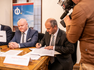 Smlouva je podepsaná. Teplo do Budějc bude posílat Temelín, stavba horkovodu začne na jaře