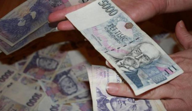 Novým ředitelem Finančního úřadu pro Jihočeský kraj bude Martin Janeček. V Praze ho nahradí Richterová