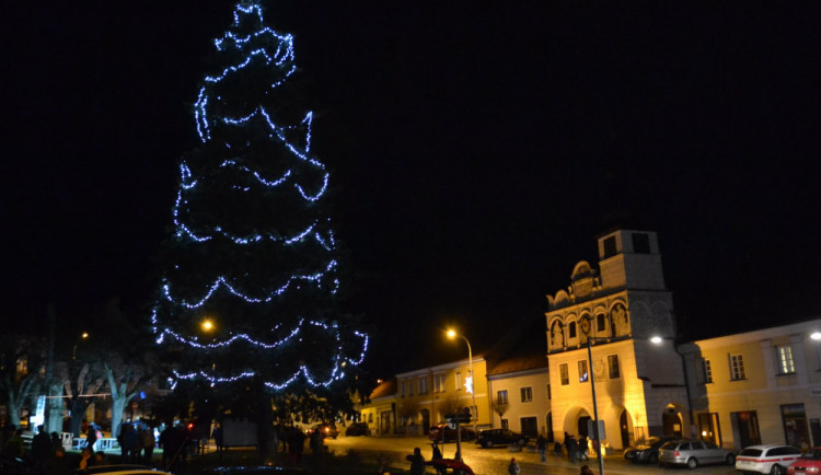 Smrk na volyňském náměstí
