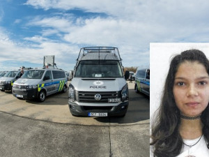 Policie pátrá po nezletilé dívce, žádá o pomoc veřejnost