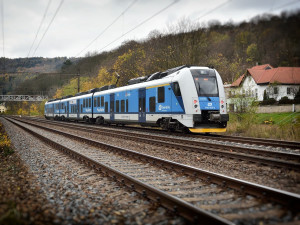 Železnice na jihu Čech budou provozovat České Dráhy. Leo expres z výběrového řízení odstoupil