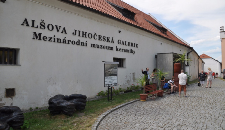 Alšova jihočeská galerie zrekonstruuje muzeum keramiky v Bechyni