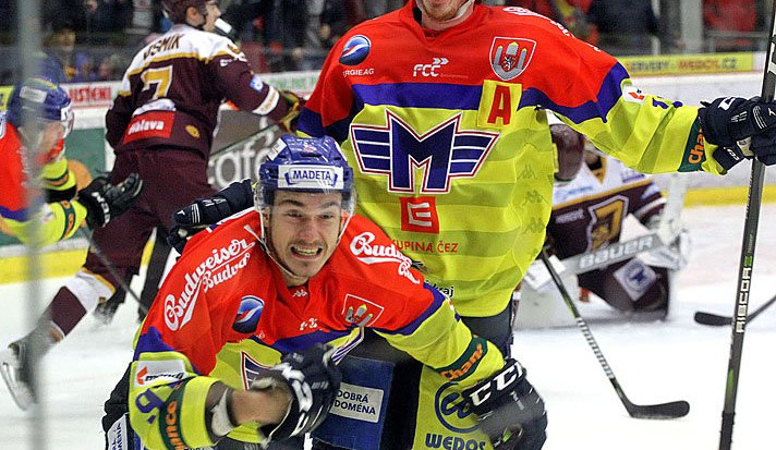 Zdeněk Doležal dostal gólem na 3:2 Budvar arénu do euforie