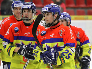 Historicky nejmladším obráncem, který nastoupil v A týmu Motoru, se stal v 16 letech a šesti měsících junior Václav Svach