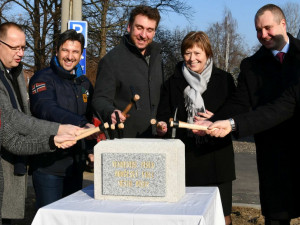 V okolí písecké nemocnice začínají stavební práce