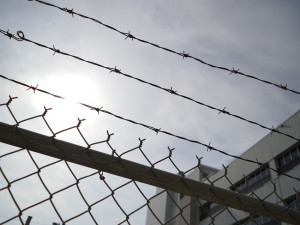 Na letišti nedaleko Tábora by měla vyrůst mužská věznice